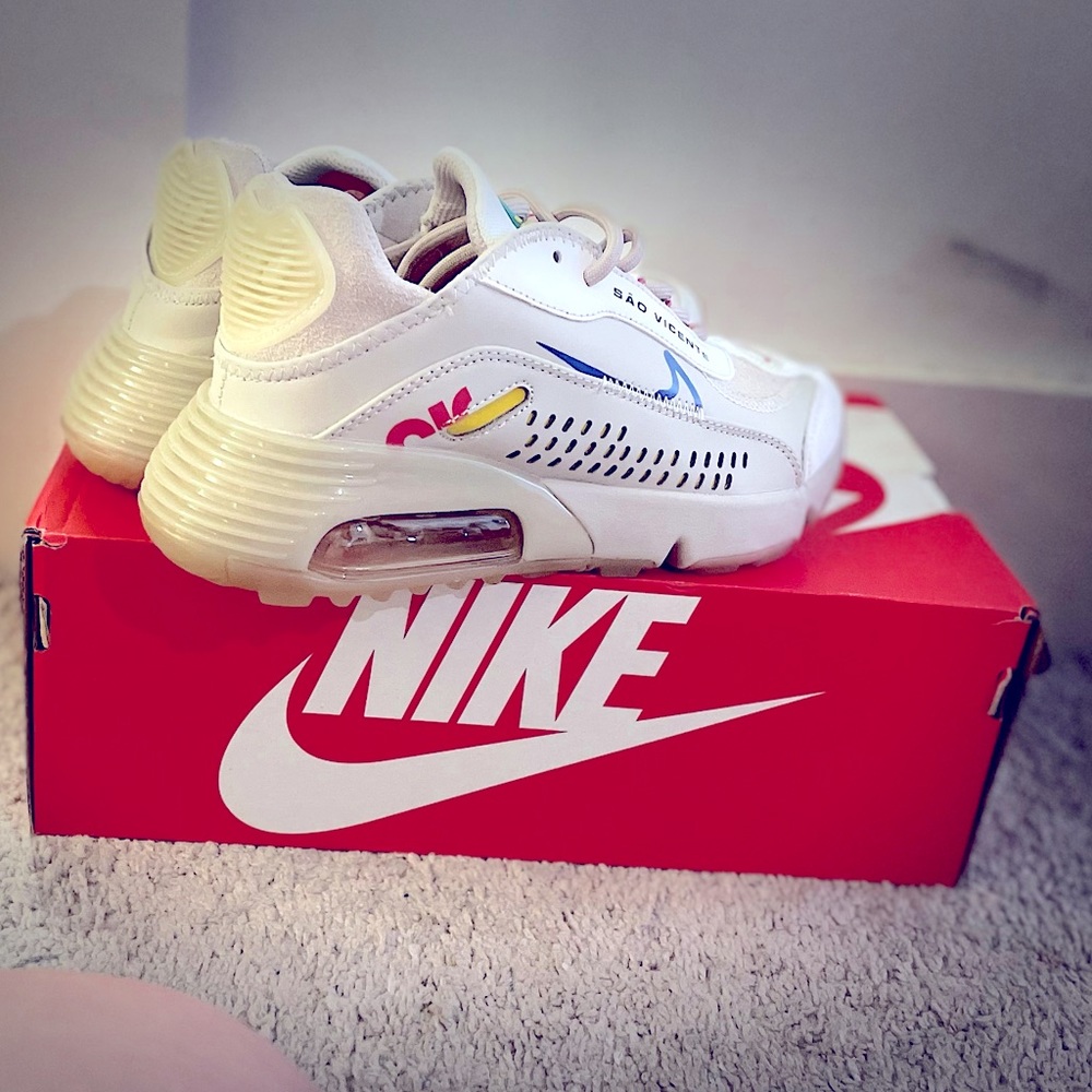 Nike air max 2090 neymar jr brown. BRAND NEW!